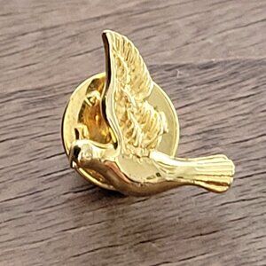 Flying Bird Lapel Pin Tie Tack Hat Pin Butterfly Clasp Shiny Gold Tone